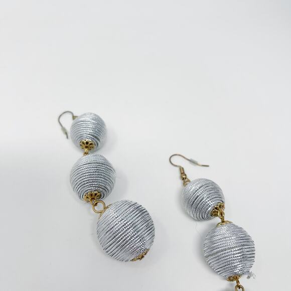 Silver Gray Thread Ball Dangle Earrings Pom Pom Bobble Wrapped Drop Statement - Picture 3 of 4
